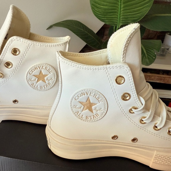 Converse Off-White High-Top Sneakers with Gold Accents - Picture 1 of 6